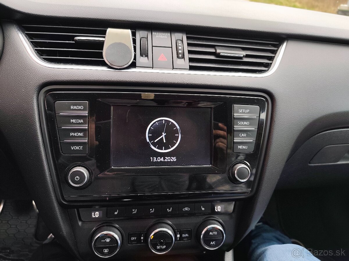 Octavia 3 RS 2,0 tsi - 10