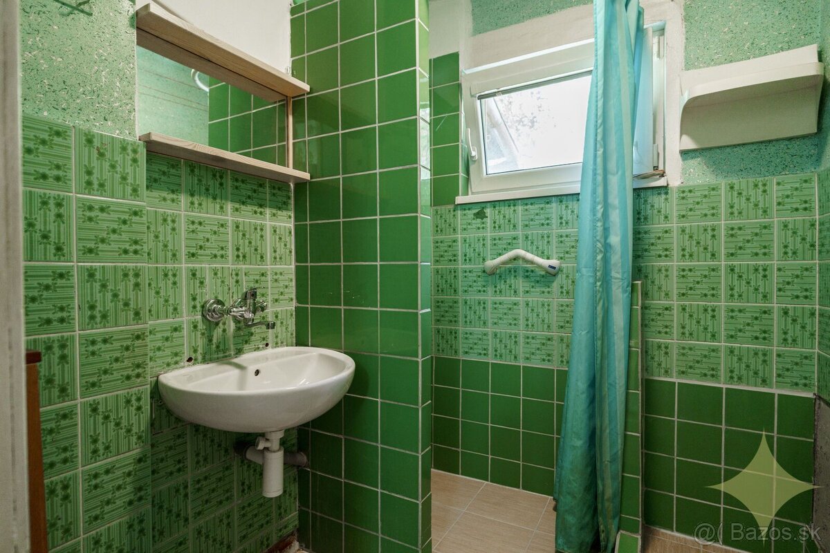 REZERVOVANÉ - Rodinný dom vo Vyhniach – ideálne bývanie pre - 10