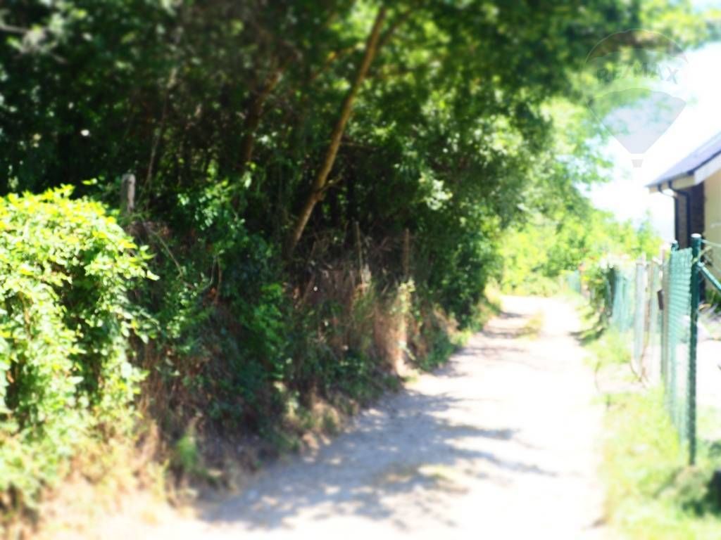 NA PREDAJ: Pozemok (rekreačný) 1033m2, ulica Stará Stupavská - 10