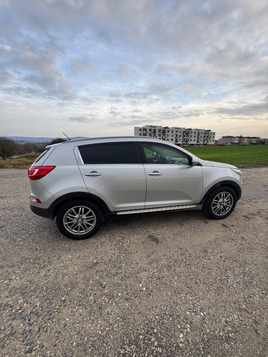 Kia Sportage 1.7CRDI 2WD - 10