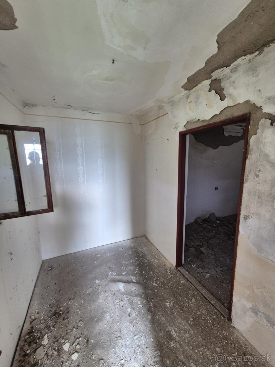 Na predaj: 2-podlažná chata s vínnou pivnicou – Štúrovo, čas - 10