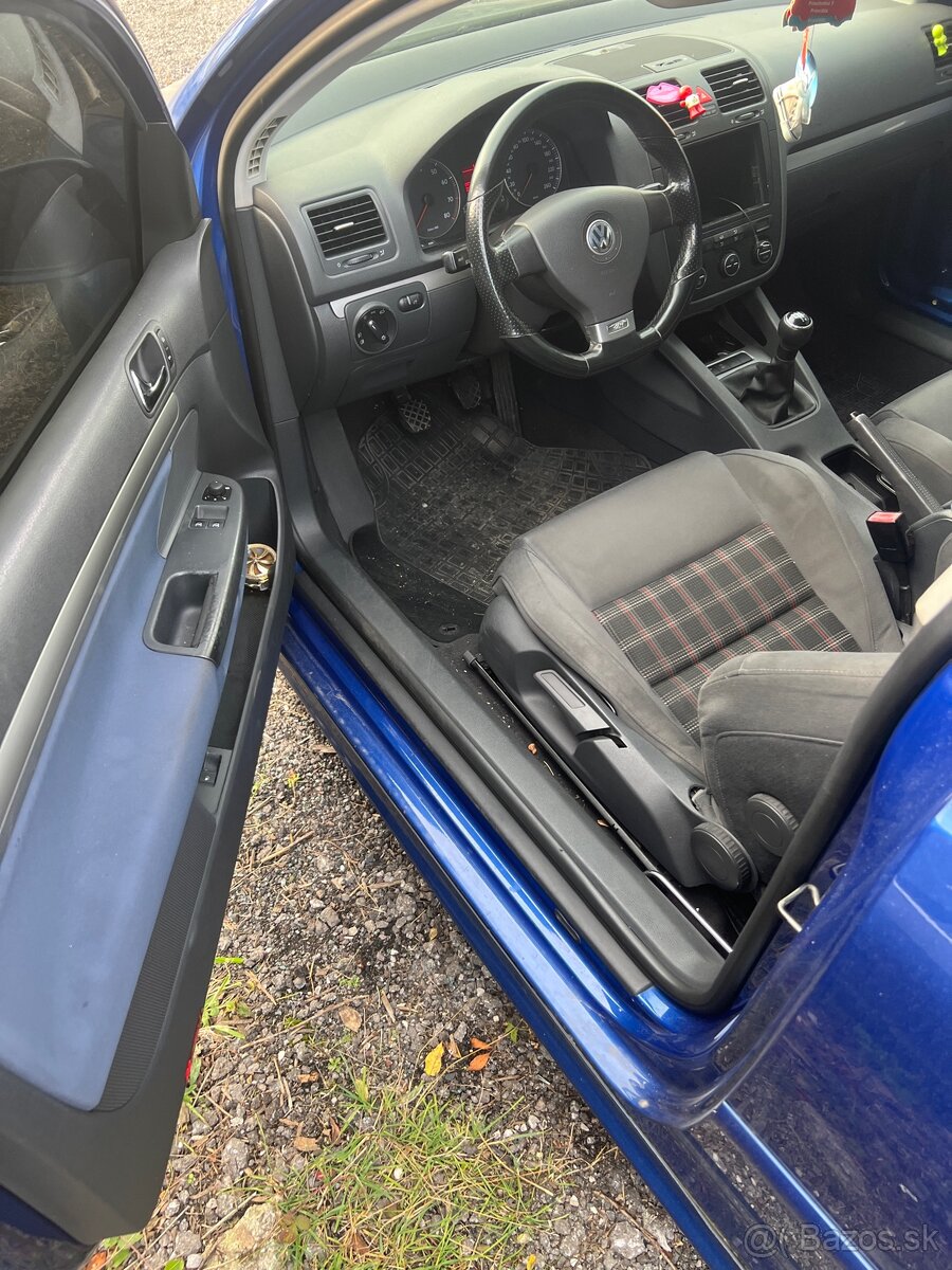 Len Rozpredam Golf 5 GTI optik R32 - 10