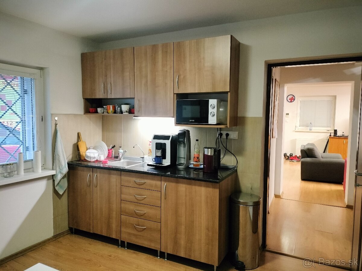 Prenájom administratívnej budovy Košice - 10