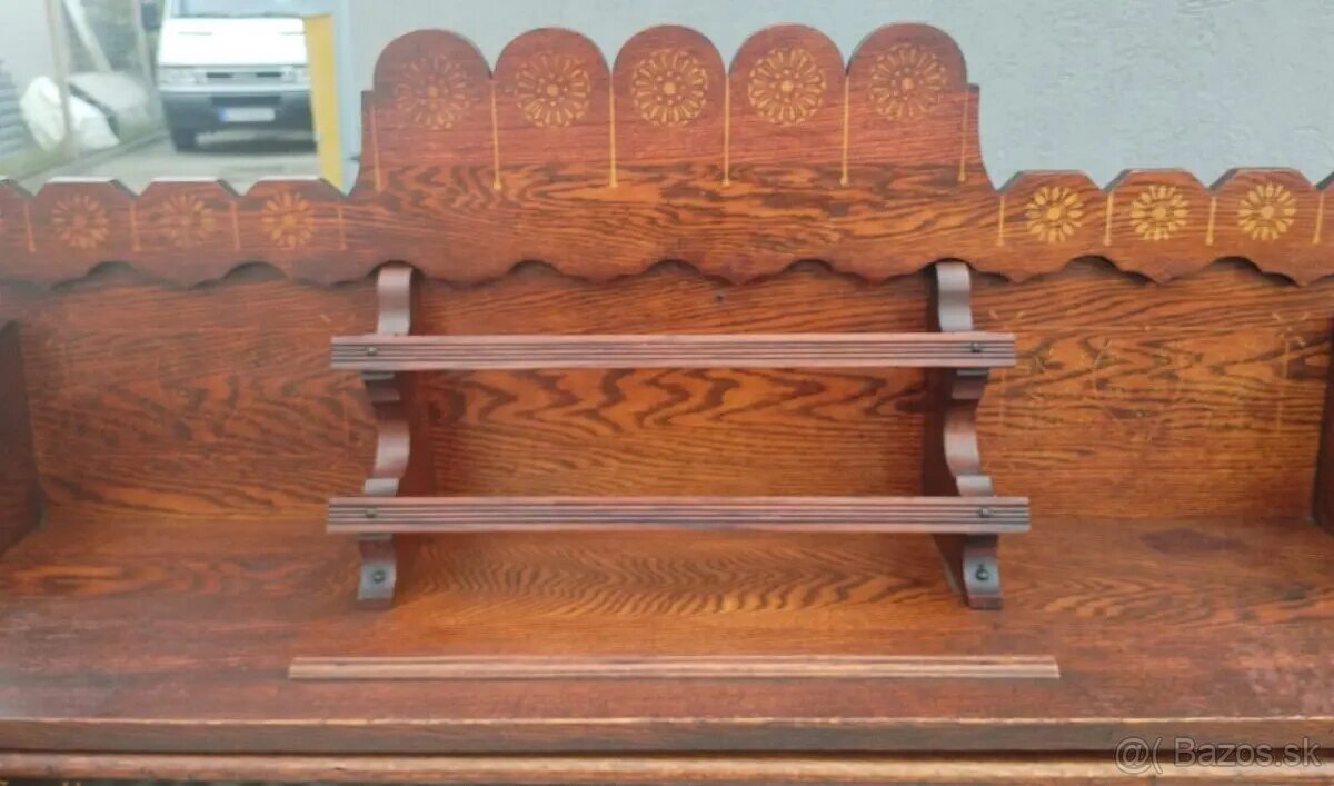 Organ s dubovým puzdrom Needham. - 10