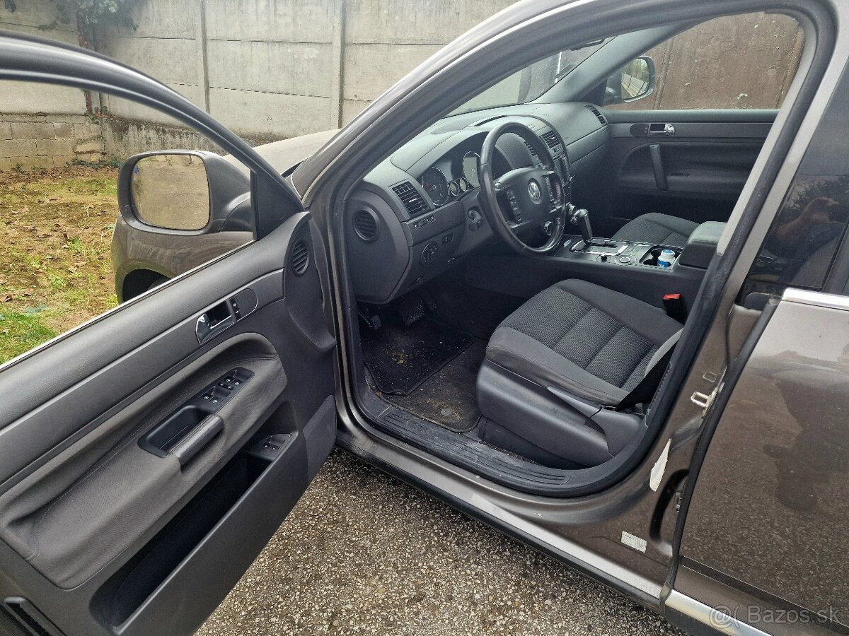 Touareg silny, spoľahlivý, super cena - 10