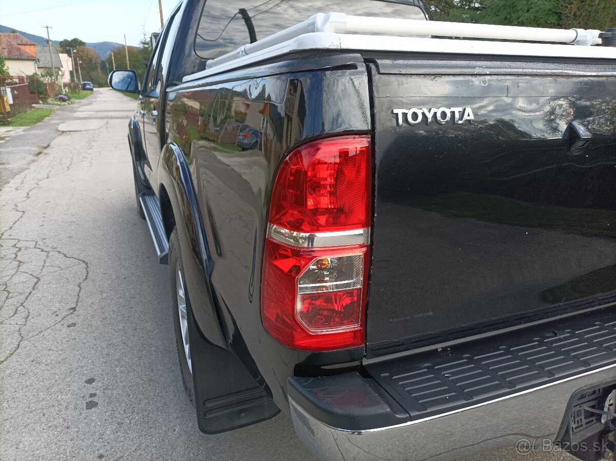 toyota Hilux 3.0 4x4 - 10