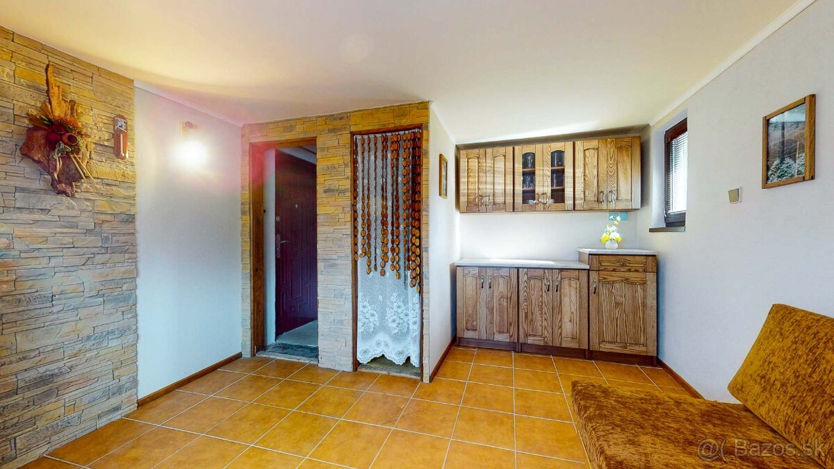 Záhradná chatka s vysporiadaným pozemkom Zvolen / Neresnica - 10