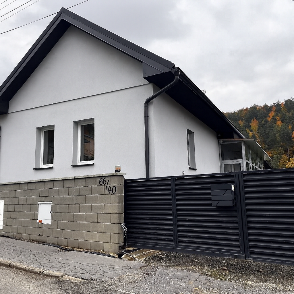 Zrekonštruovaný rodinný dom v Šarišských Sokolovciach - 10