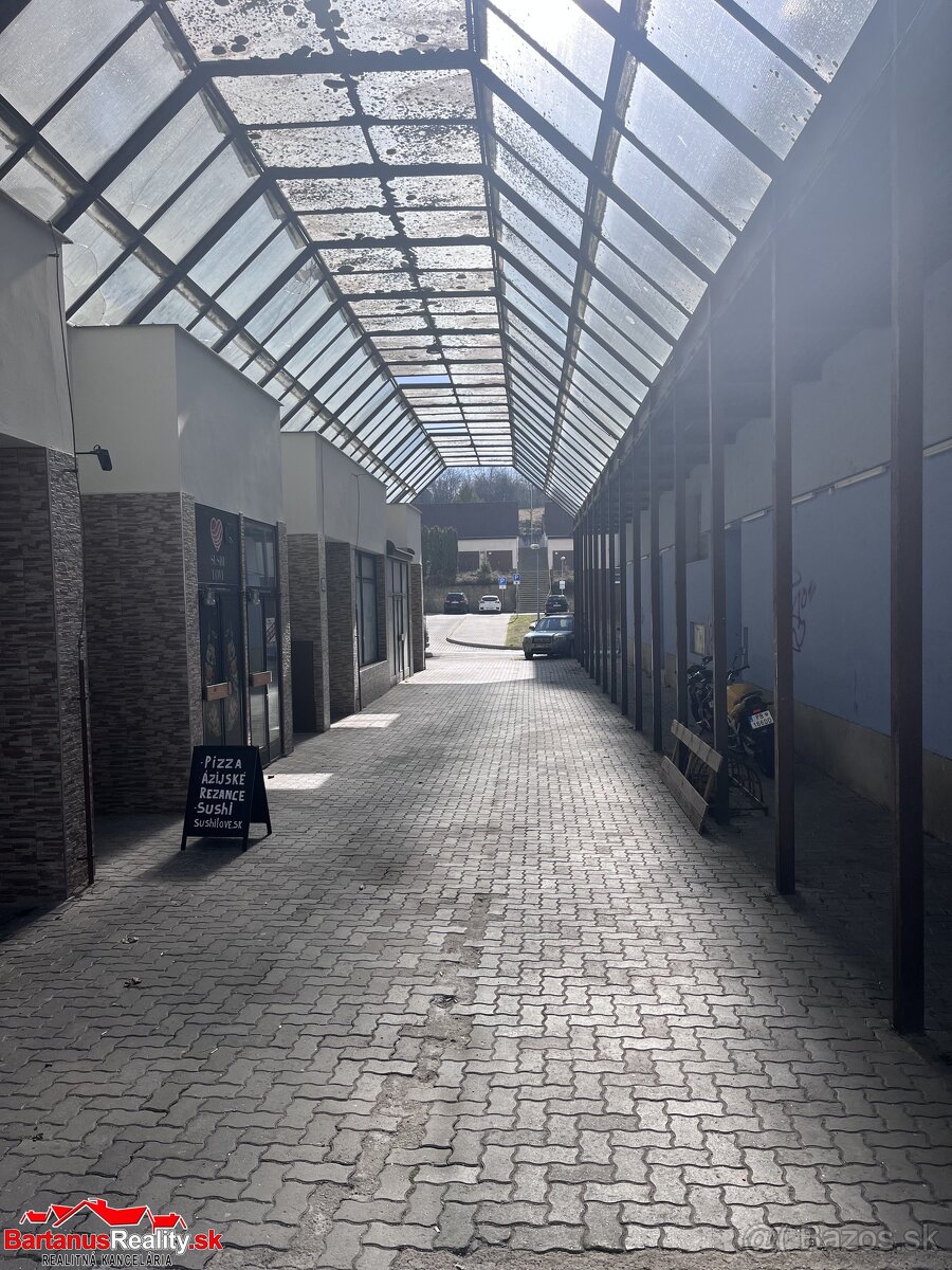Na prenájom obchodno - kancelársky priestor v Dubnici nad Vá - 10