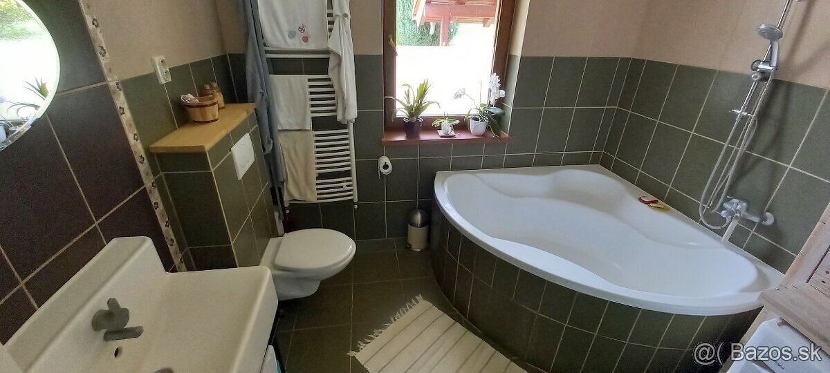 4 izbový dom - pri Nitre. - 10