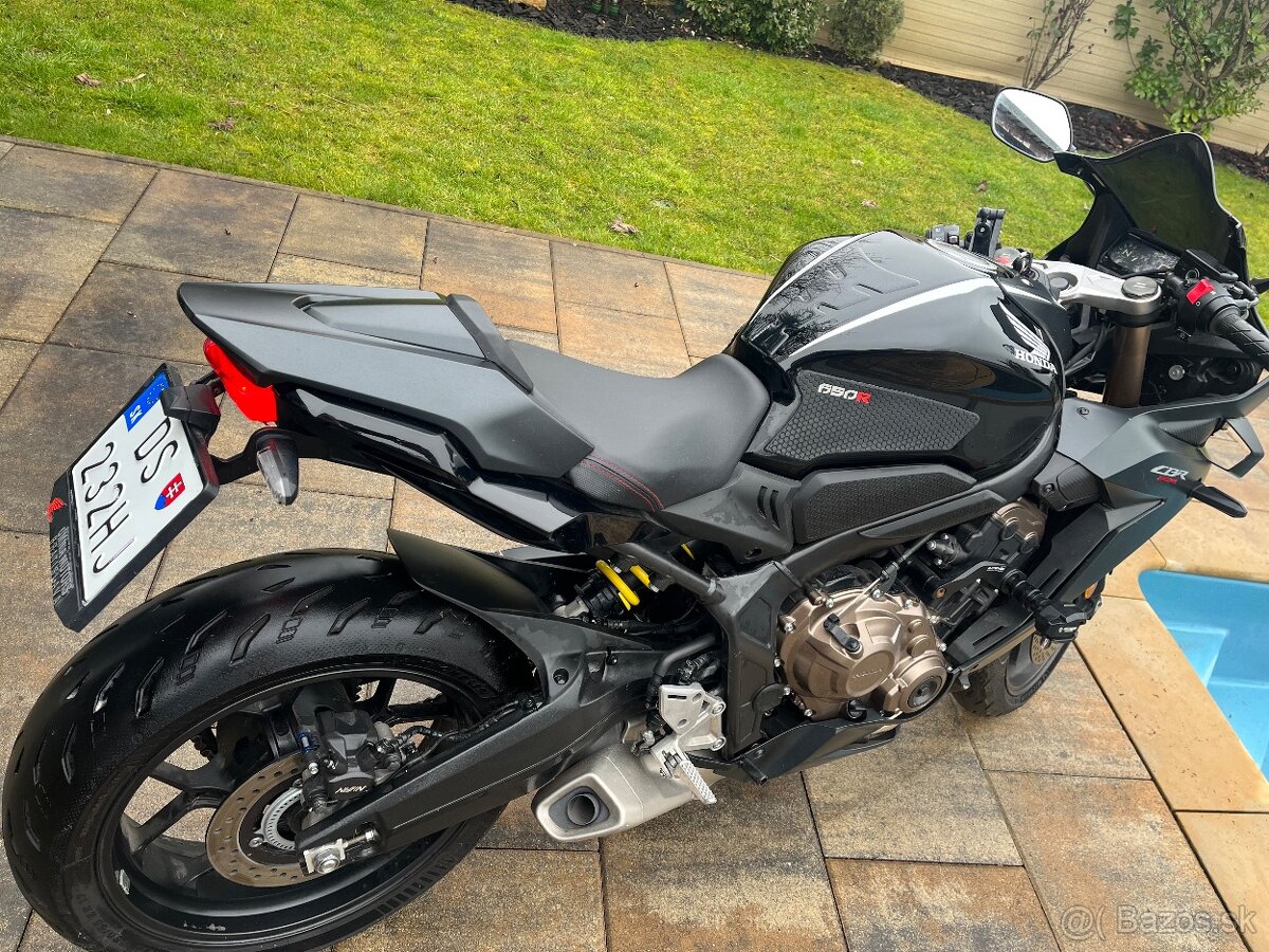 Honda CBR 650 - 10