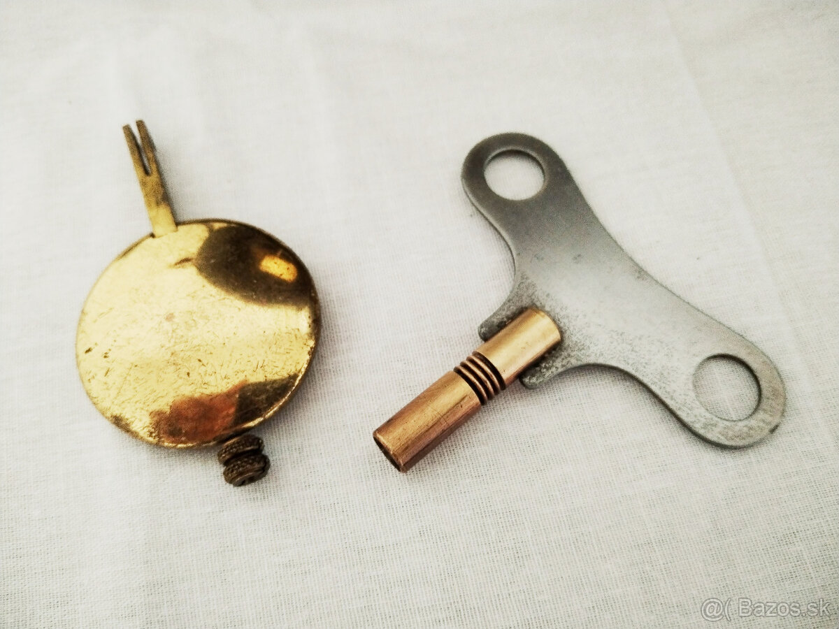 funkcionalistické hodiny Junghans - 10