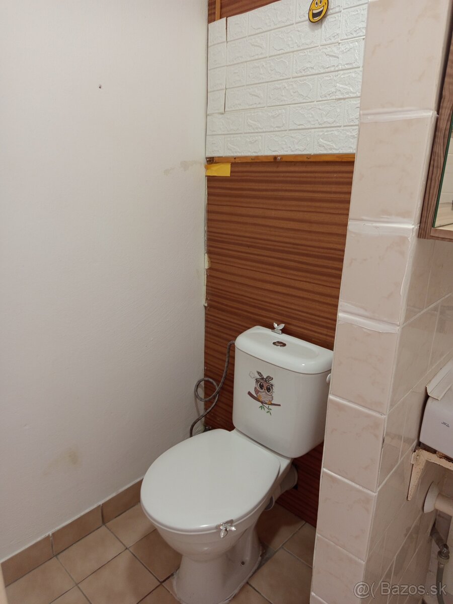 NA predaj 1 izbový byt LEvice, blízko zdravotné stredisko S - 10