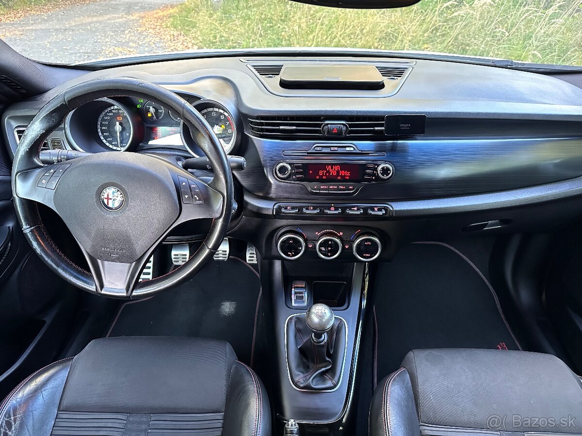Alfa Romeo Giulietta 1.4 T 120 (benzín, 88 kW) - 10