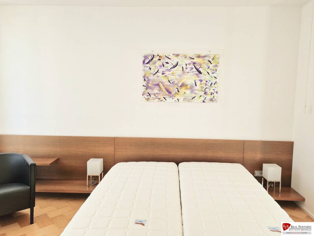 Prenájom 3-izb.byt, 100m2, na Zámockej ulici v Bratislave - 10