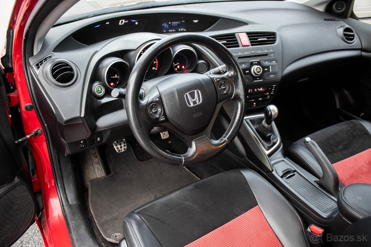 Honda Civic 73kW (2012) - 10