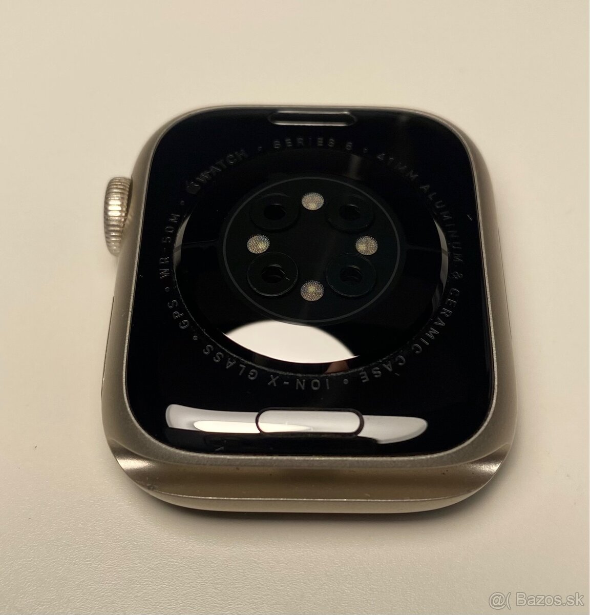 Apple Watch 8, batéria 97% - 10