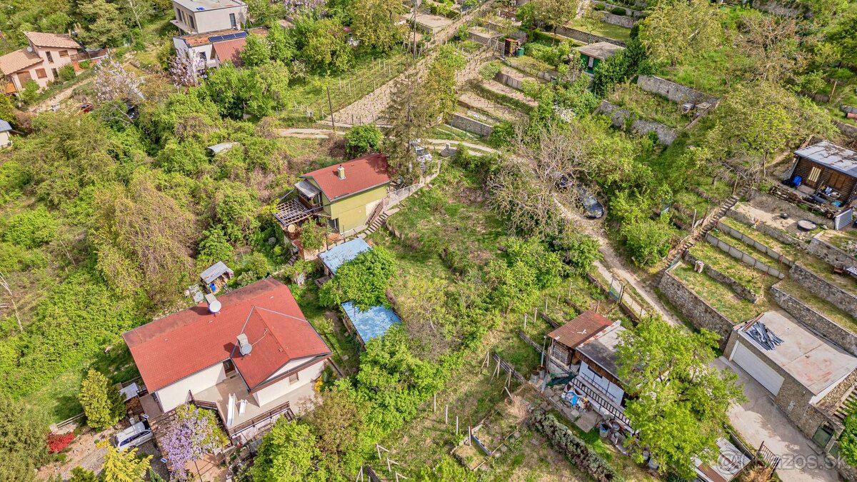 NA PREDAJ: Fantastická príležitosť Pozemok s dokonalým výhľ - 10