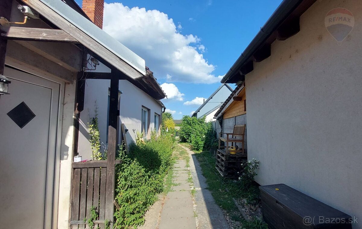 Predaj príjemný zrekonštruovaný 4 izbový vidiecky dom v Rajk - 10