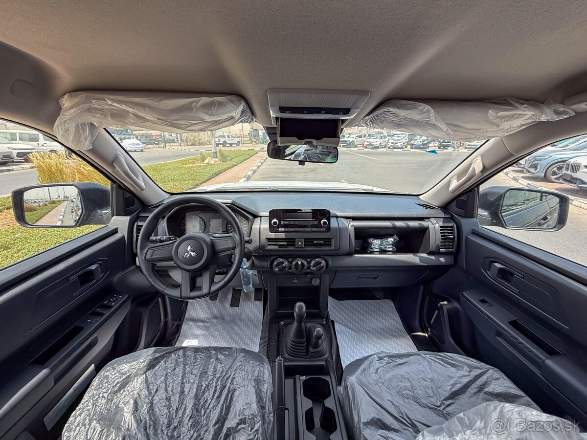 2025 Mitsubishi L200 2,4 benzin manual Predvadzacka DPH - 10