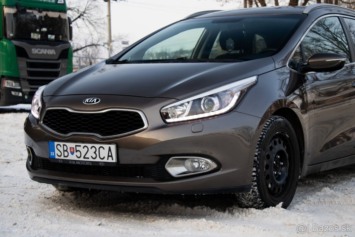 Kia Cee’d SW 1.6 GDI Platinum - 10