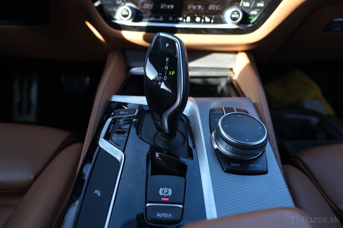 Bmw 520d X-Drive G30 - 10