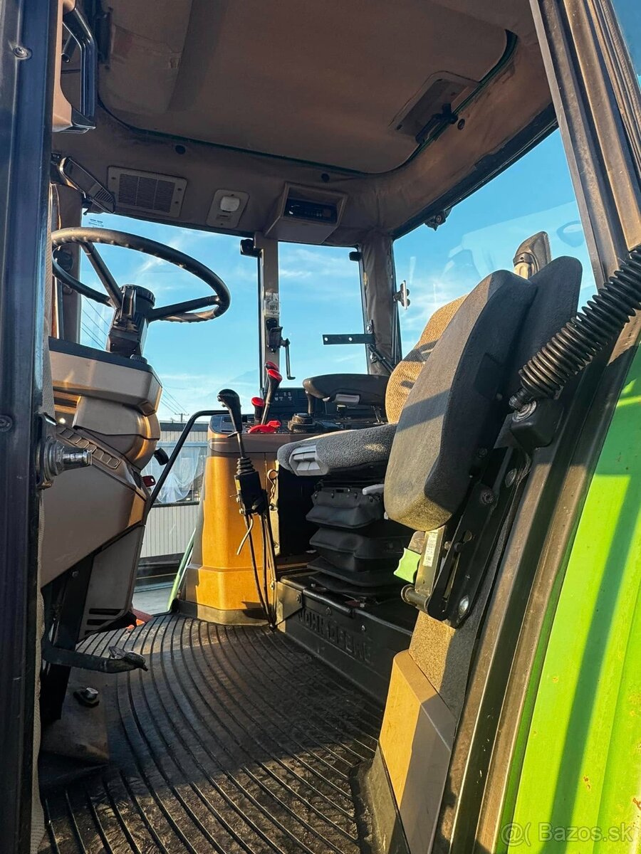 John Deere 6800 - 10