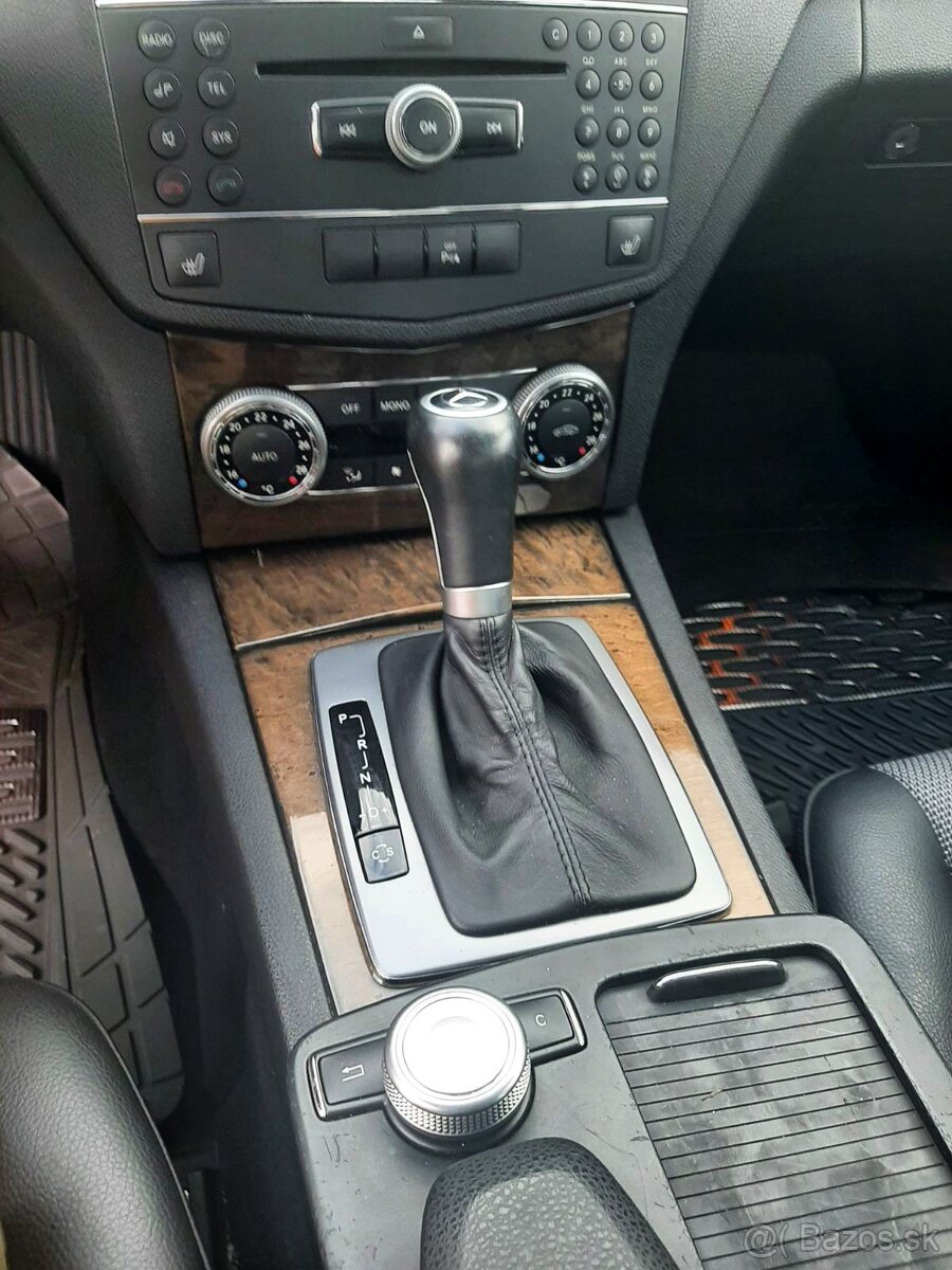 Mercedes Benz C200 - 10