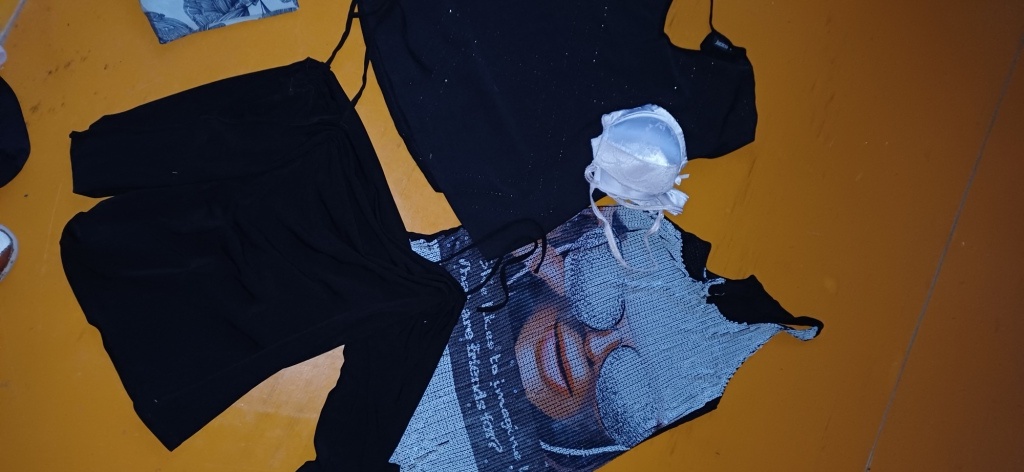 balik damske, vel M, 16ks - 10