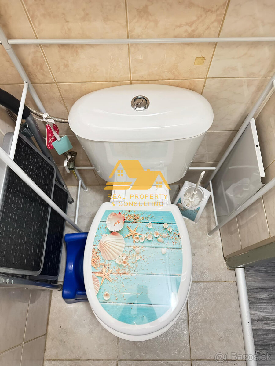 Predám 2 izbový byt so 7m balkónom v Nových Zámkoch - 10