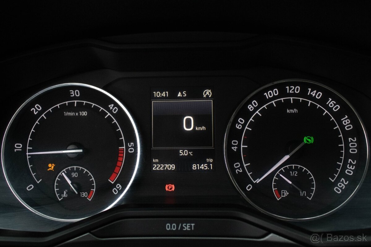 ŠKODA SUPERB Combi 2.0 TDI 190k 4x4 DSG 2016 - 10