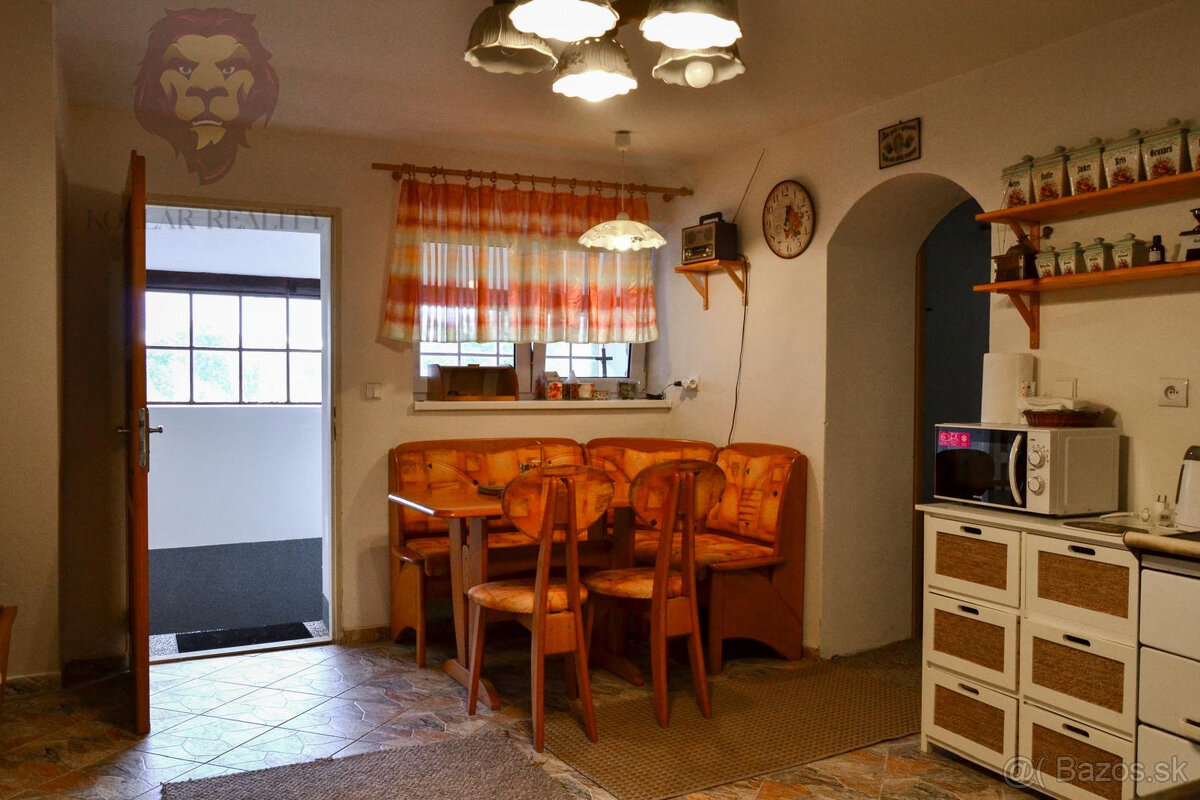 Zrekonštruovaná vidiecka chalupa / rodinný dom na predaj – L - 10