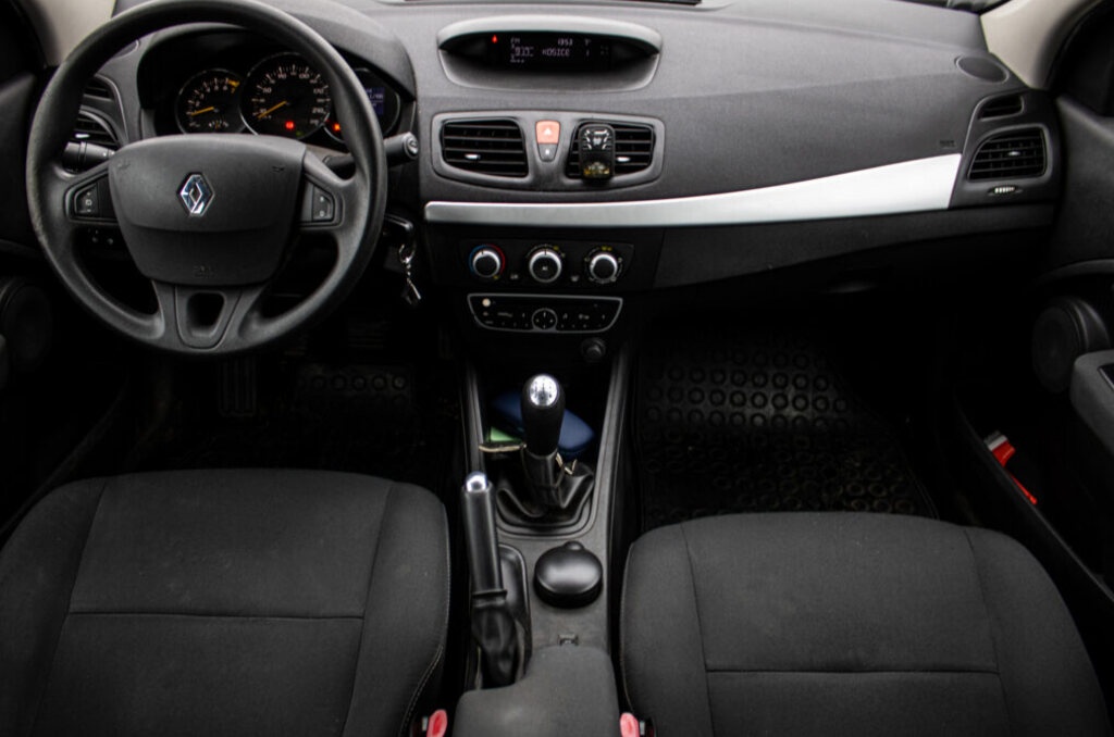 Renault Fluence 1.6 16V 81kW MT/5 - 1. majiteľ - 10