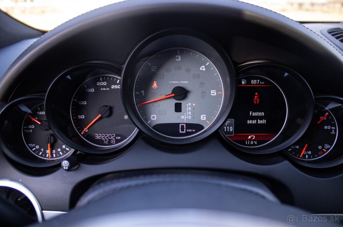 Porsche Cayenne S 4,2 V8 281 kW - 10