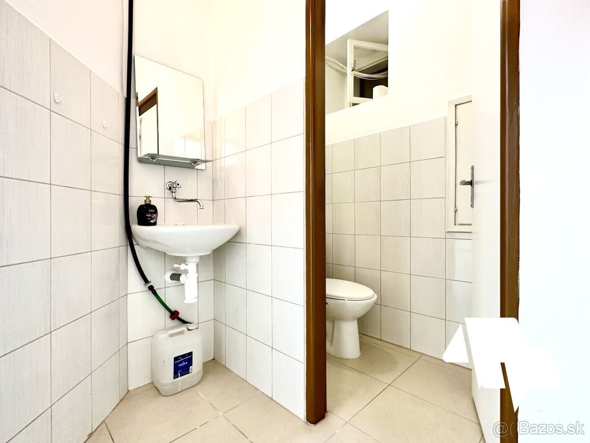 Podnájom, Obchodný priestor 76 m², Nitra-centrum - 10