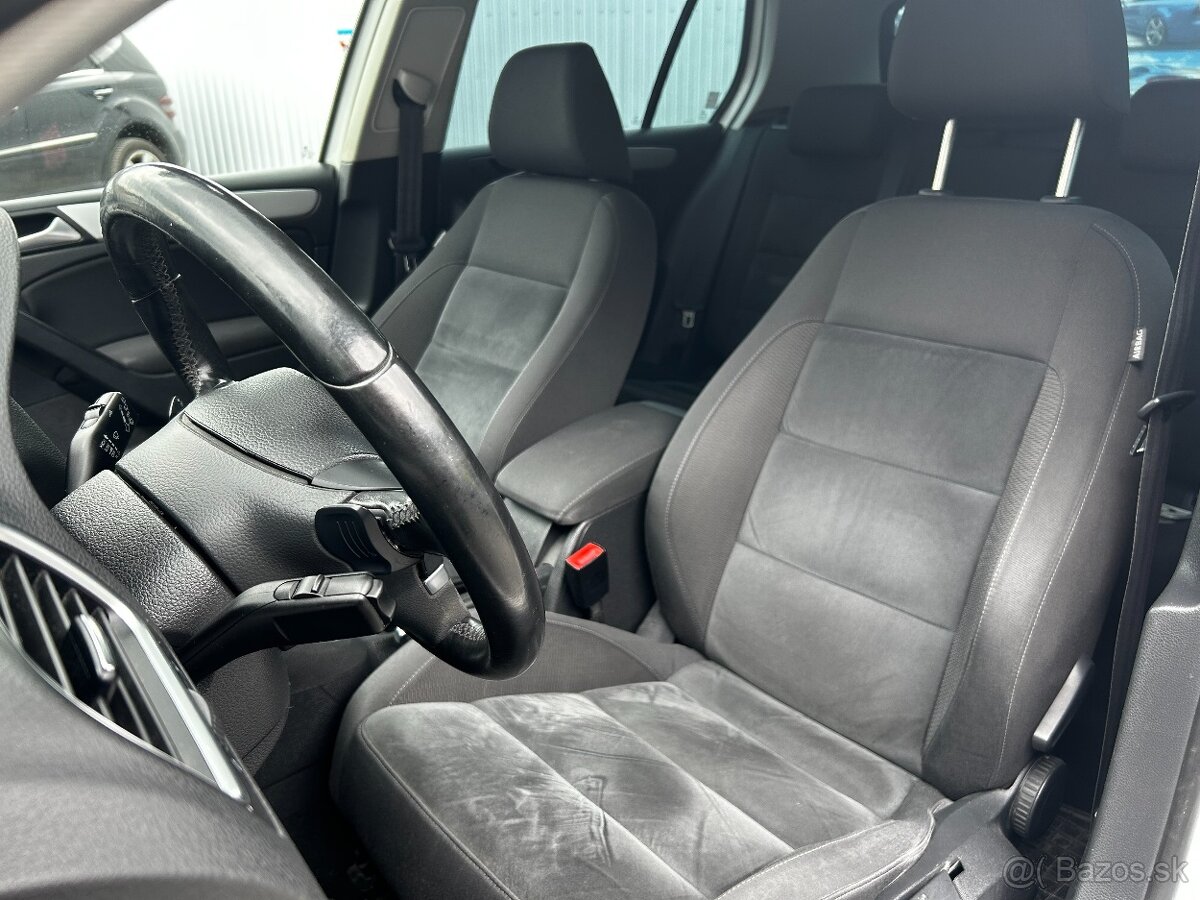 Volkswagen Golf 1.4 TSI 160k Highline DSG - 10