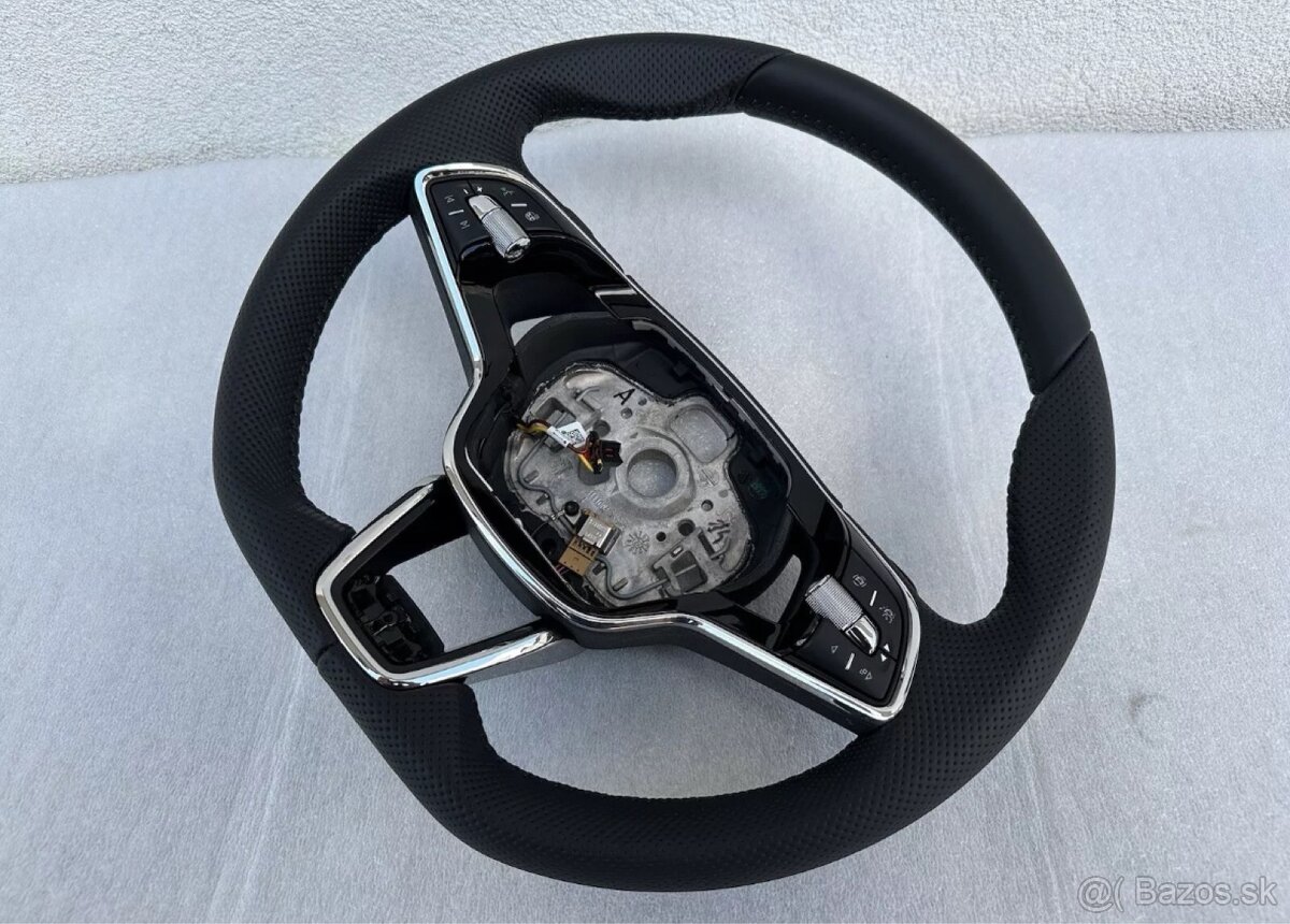 Volant zrezany dsg skoda octavia IV vyhrievany RS - 10