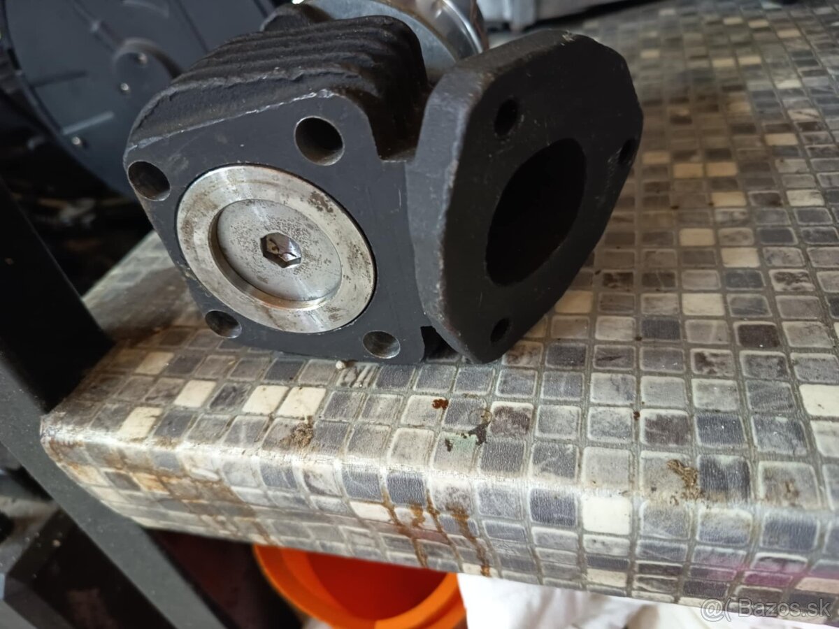 Wastegate Audi S2 RS2 - 10