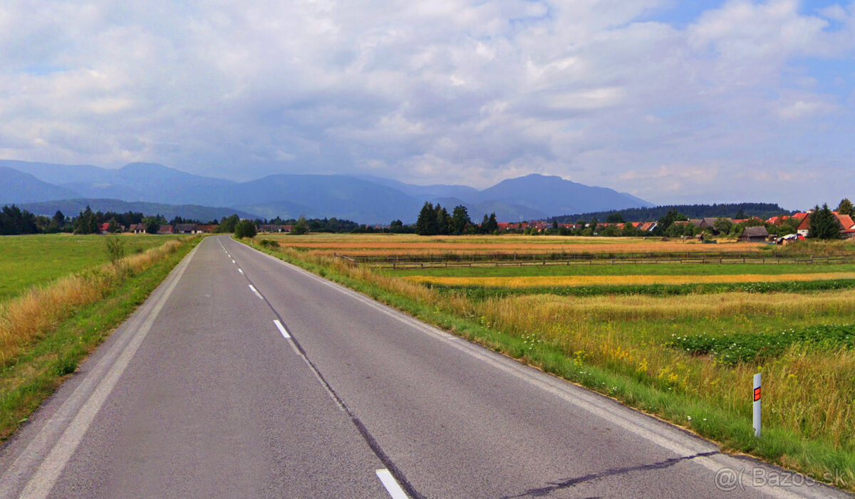 4525m2 POZEMOK Liptov – TATRY pri OBCI, pod LESOM - 2x POTOK - 10