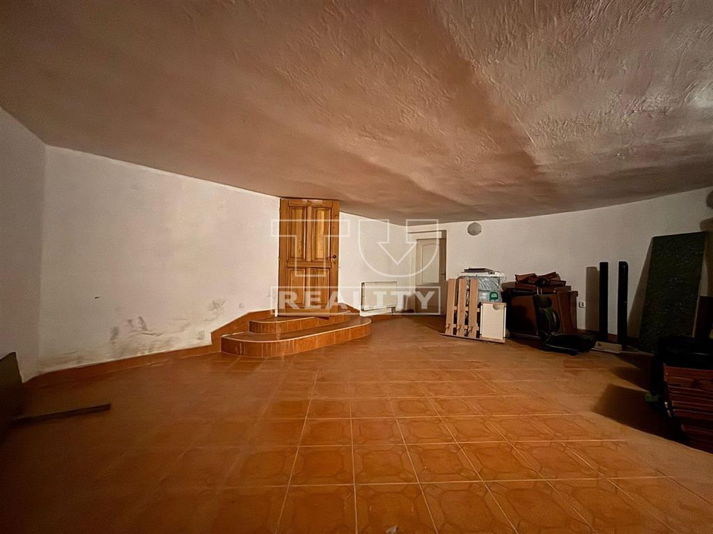 Vila v Nitre blízko centra - 10