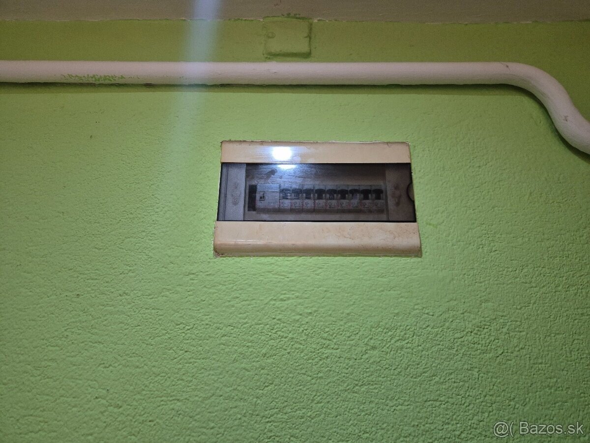 Predám 3 iz. byt na ul. Priateľstva v Komárne - 10