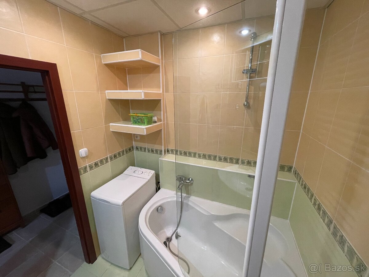 Prenájom 1-izbového bytu, Jantárová 4, Košice - 10