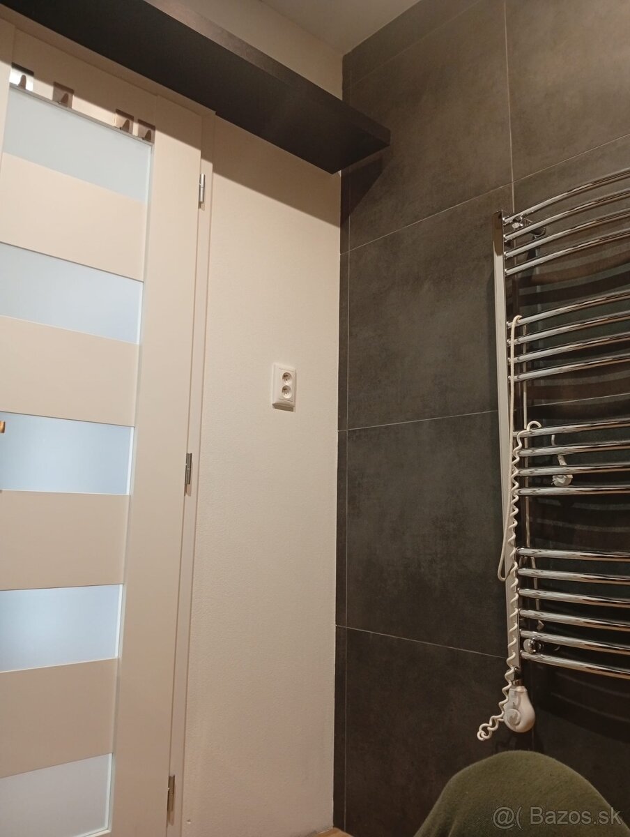 Prenájom 3 izboveho bytu v Ilave - 10