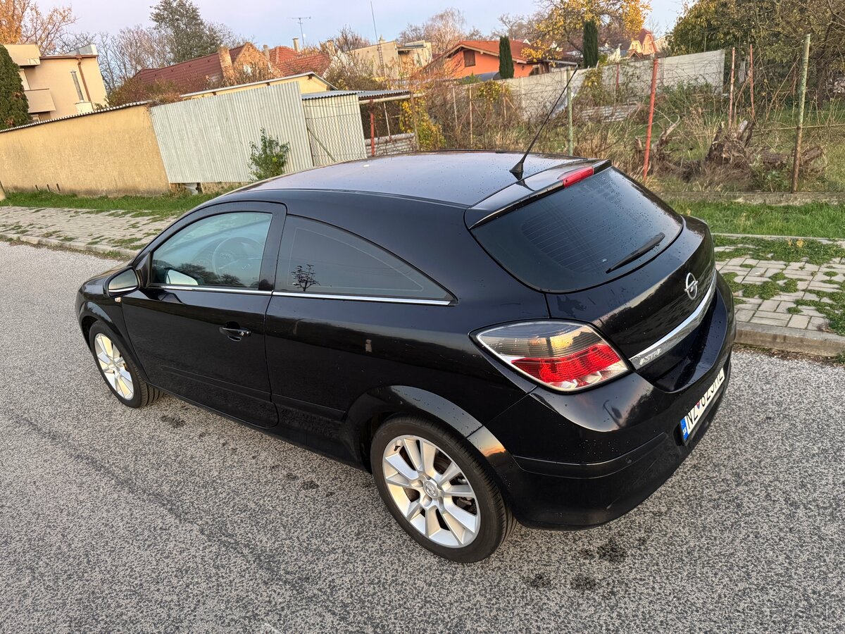 Opel Astra GTC 1.9 cdti (2008) - 10