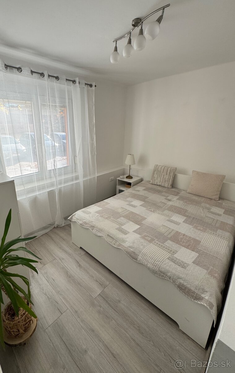 PRENÁJOM 2-izbový byt CENTRUM Nitra - 10