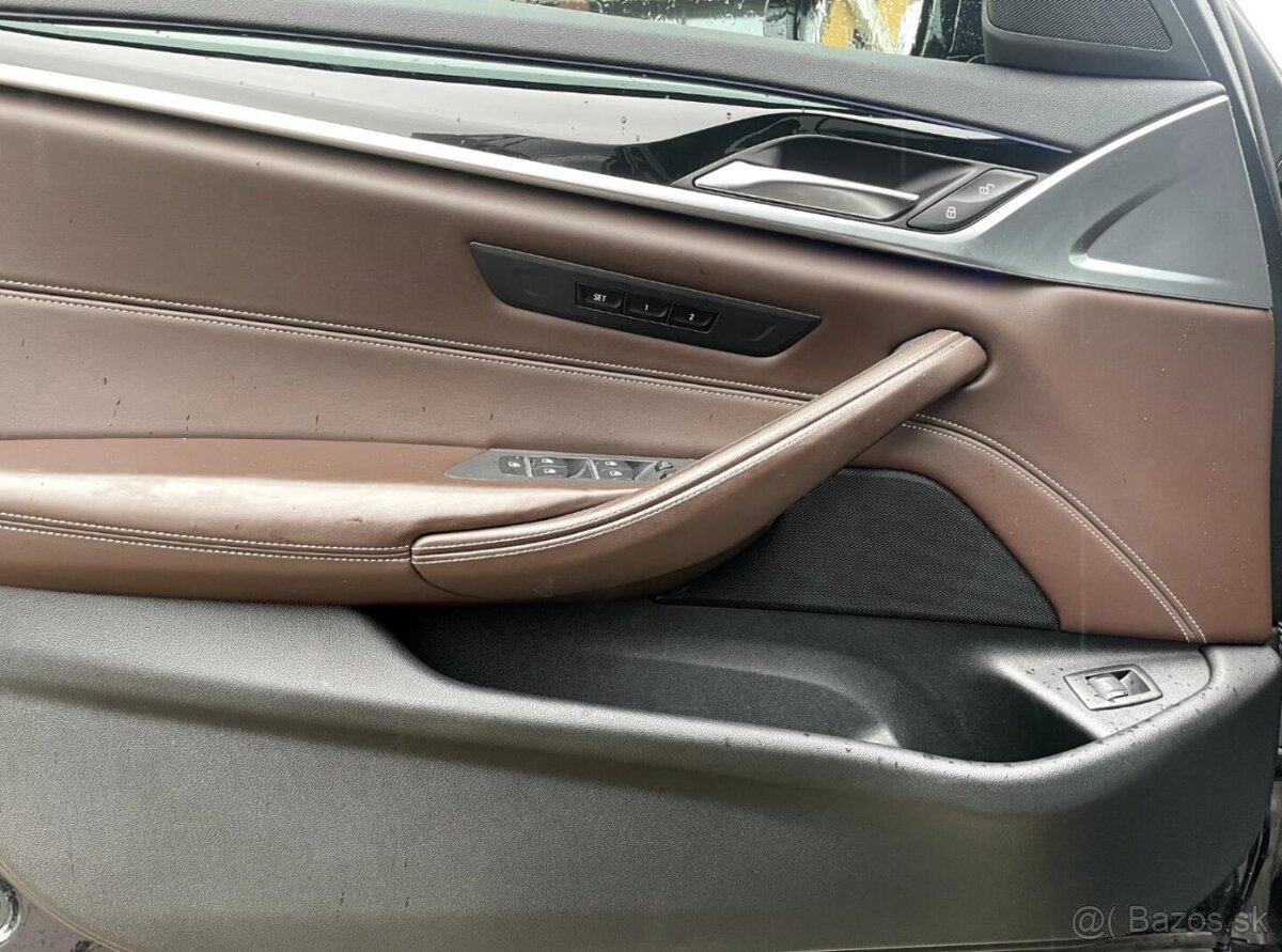BMW 530d xDrive 2019 - 10