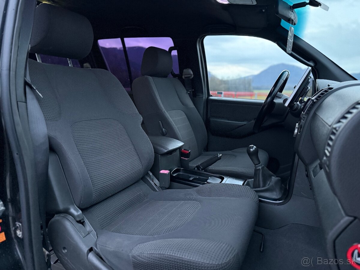 Nissan Pathfinder navi ,4x4, tažné cierny strop , carplay - 10