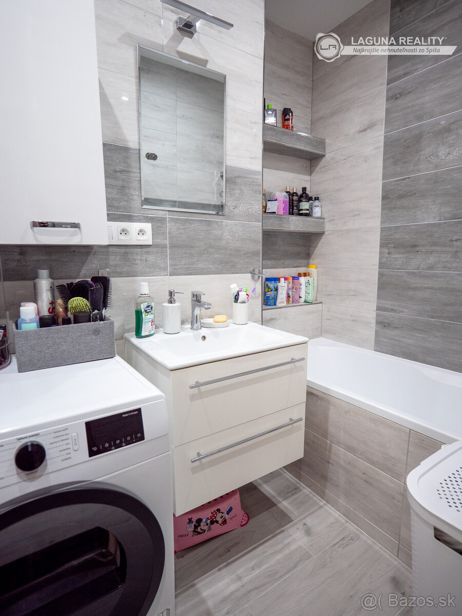 REZERVOVANÉ- 3-izbový, nadštandardne veľký byt s balkónom - - 10