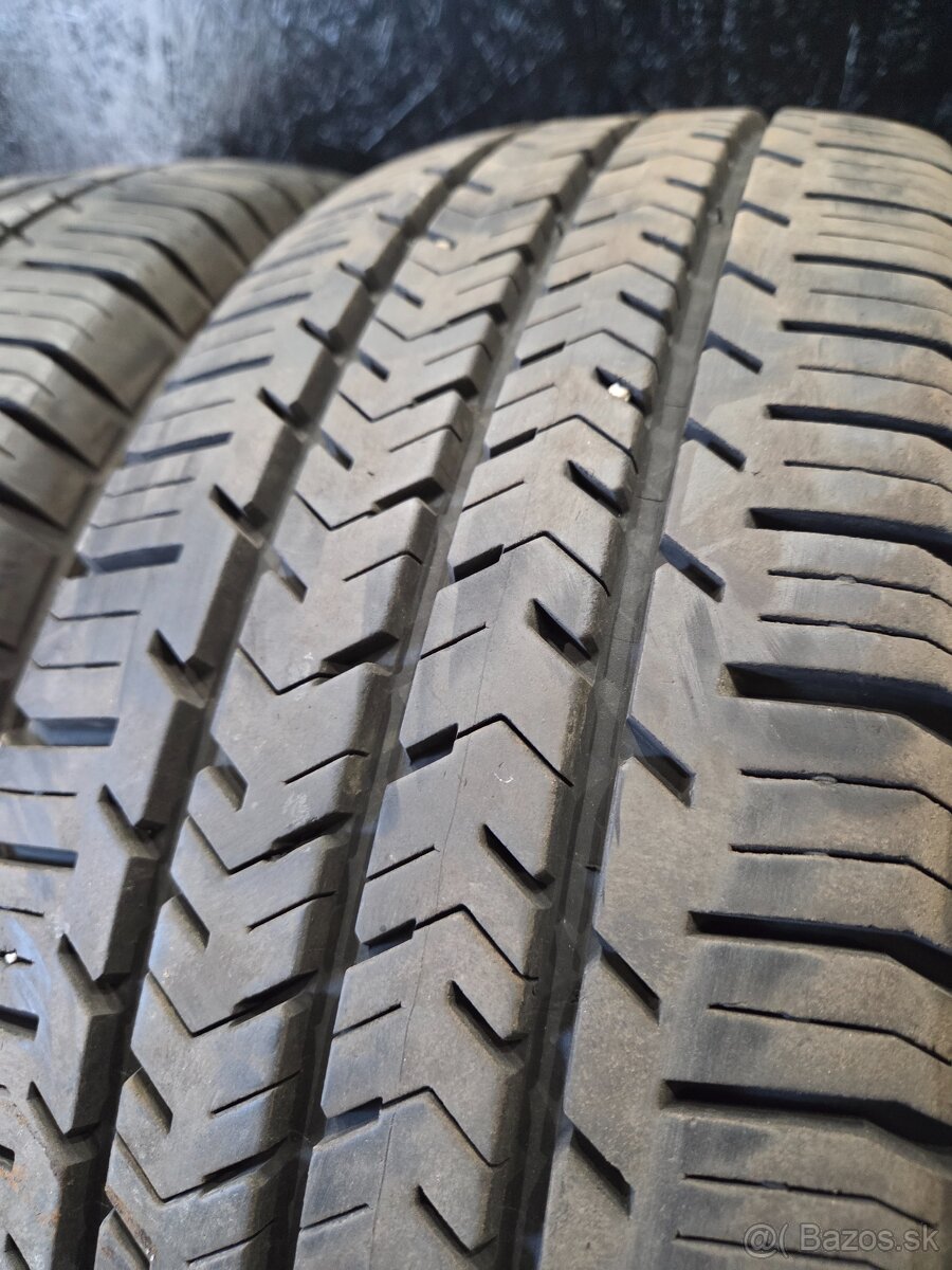 215/65 R16C Michelinletne pneumatiky - 10