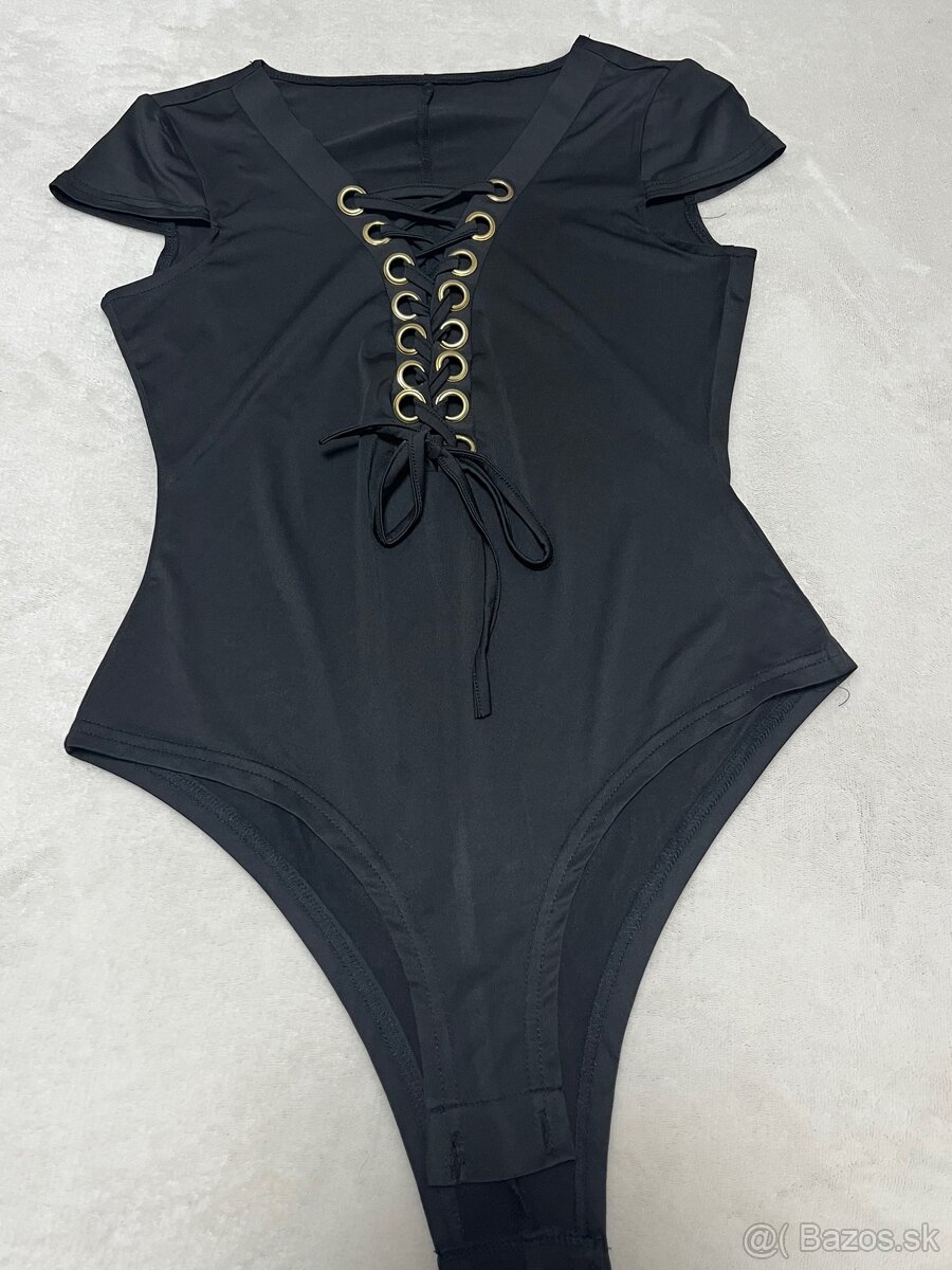 Balík dámskeho oblečenia S - 10